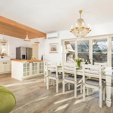 Villa Ardiletta *